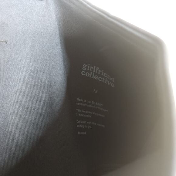 Girlfriend Collective Compressive High-Rise Legging in Black Size M - Picture 8 of 9